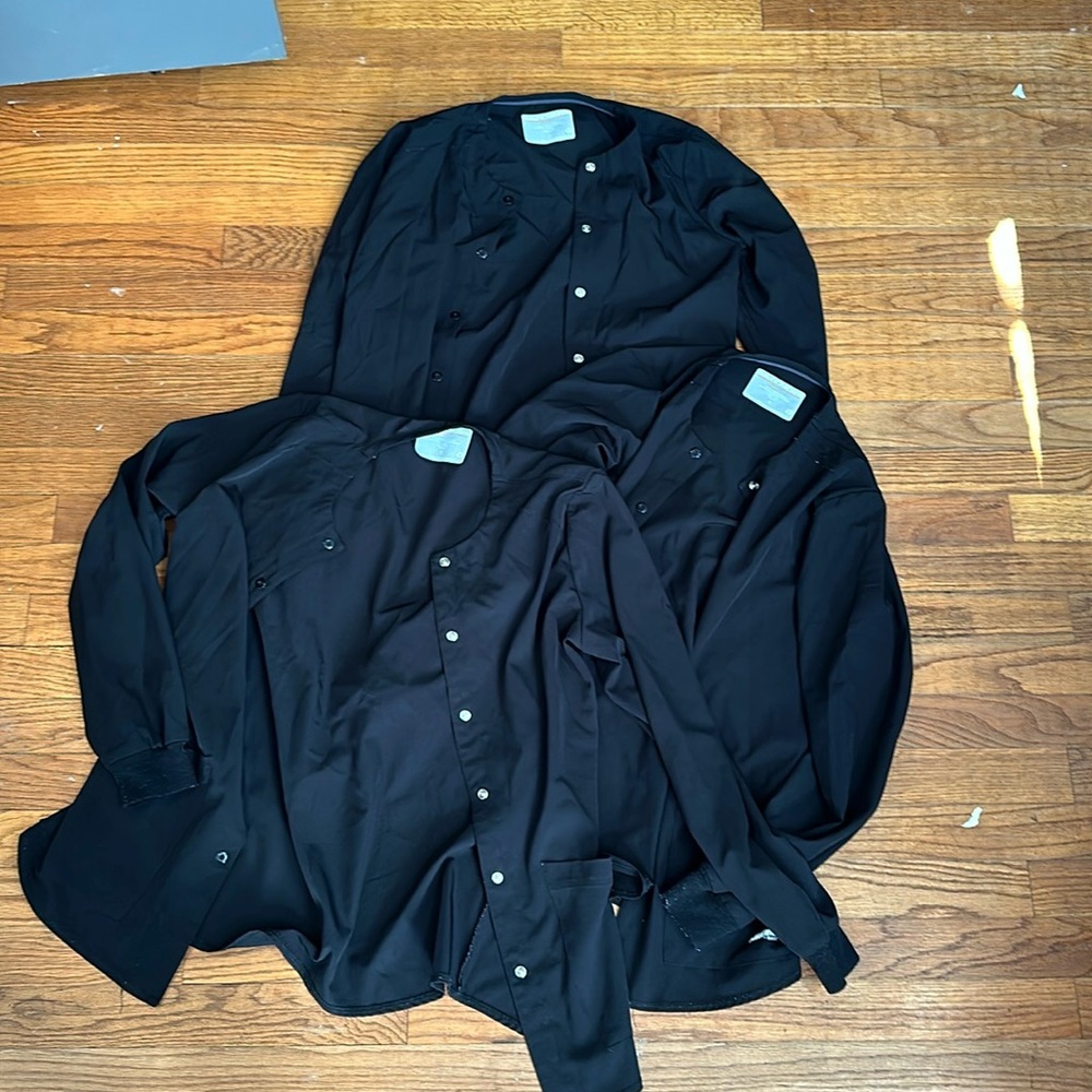 Sketchers black scrub jackets